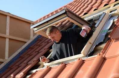 Pose de fenêtres de toit Velux à Montfermy